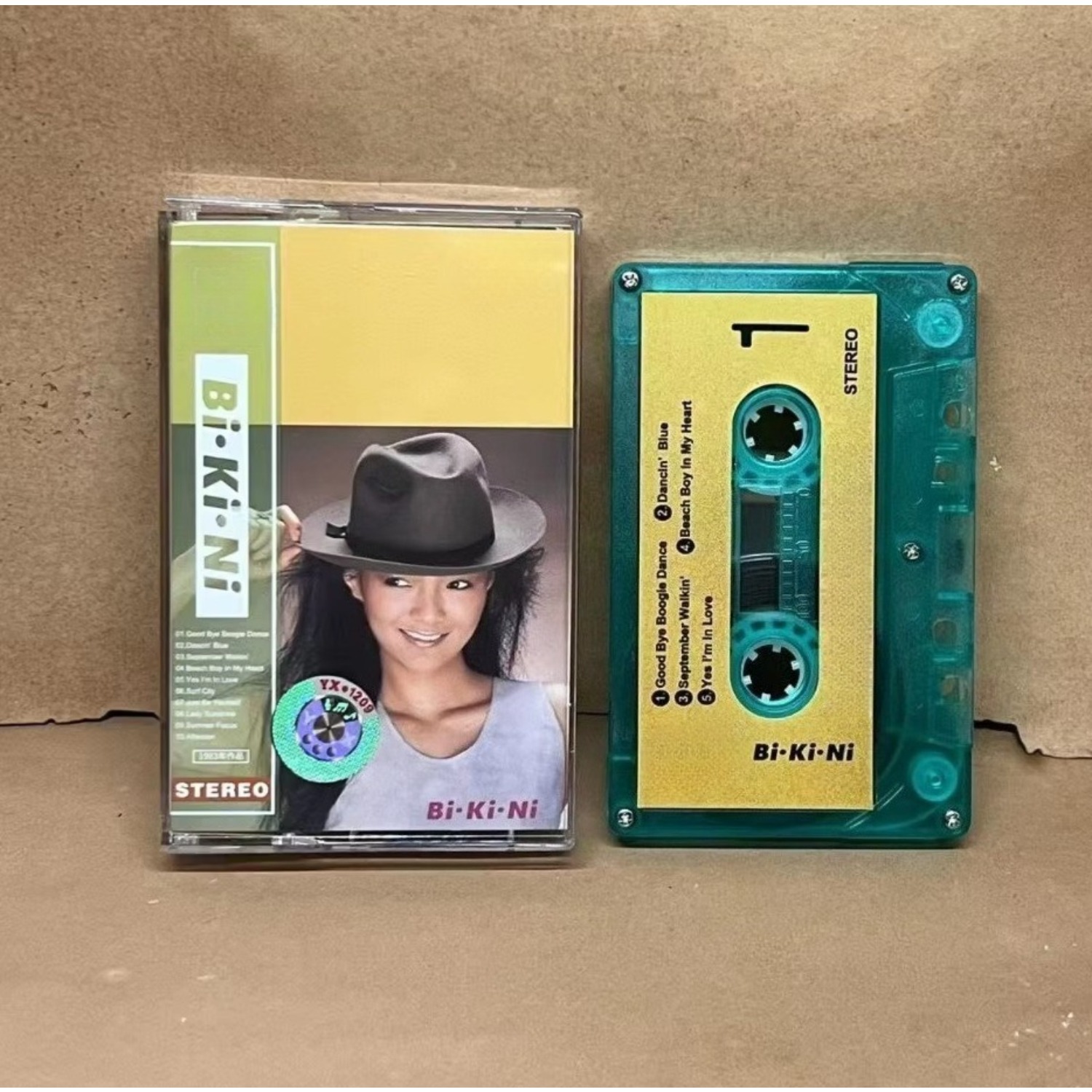Cassete de Música Pop Urbana R - Vintage And Collectible avaliação e preço